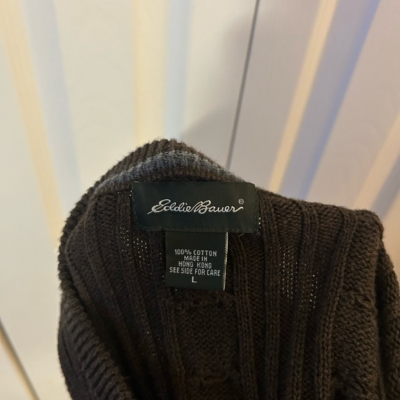 Eddie Bauer Men's Dark Brown Crewneck Sweater - Picture 5 of 5